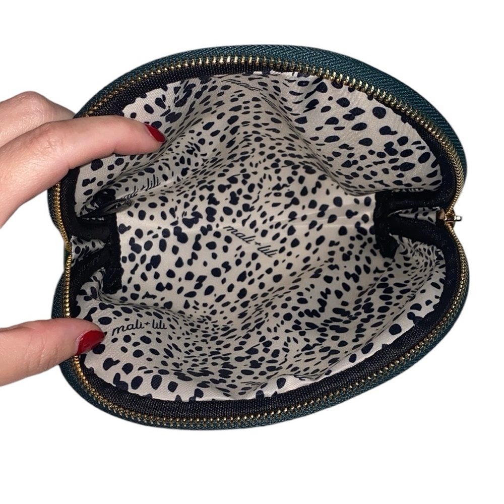 NWT Mali & Lili Green Vegan Crossbody Bag with Pouch - Picture 11 of 17